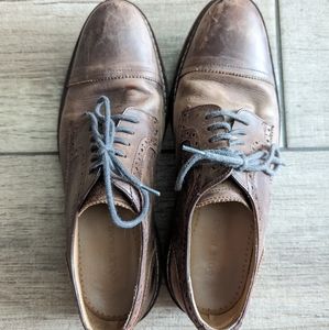 Men's Cole Haan size 9 Driftwood leather cap toe dress shoe